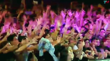 REGALANDO BOTÓN DE ORO A UNA FAN! - YouTube