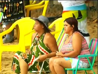 Tiburón en una playa de Brasil.Video Gracioso
