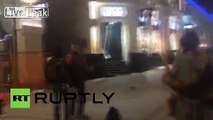 Russia: Aerosmith's Steven Tyler sings with Moscow busker