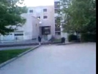 LA FRAPE TAH LE BLèDE