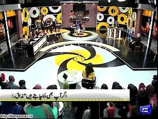 Om pori indian actress in pakistan funy show Mazak rat میں نفرت تلاش کرتا رہا پر کمبخت کہیں نہیں ملی بھارتی اداکار اوم پ