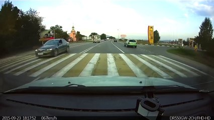 Lui qui pensait avoir bien regardé en tournant à gauche.