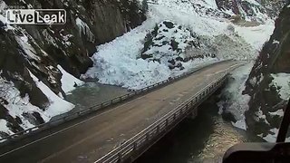 valdez  avalanche that has closed the Richardson Highway for almost a week now.