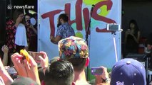 Man proposes to girlfriend on stage at Warped Tour