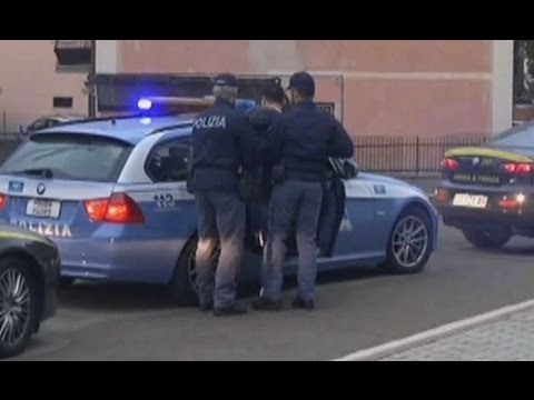 Modena - Usura ed estorsione nel distretto ceramico, 5 indagati. Sequestri da 1,7 milioni (01.10.15)