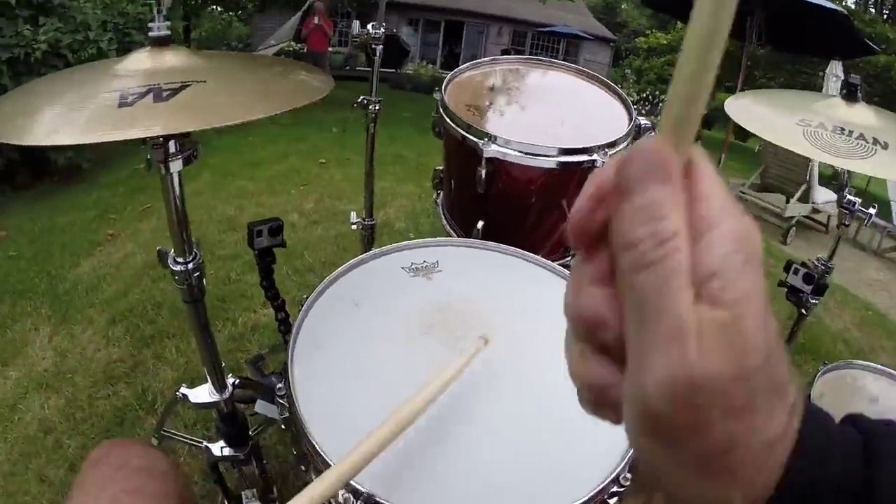 Solo de batterie de Chad Smith en POV comme si vous étiez le batteur des Red Hot Chili Peppers