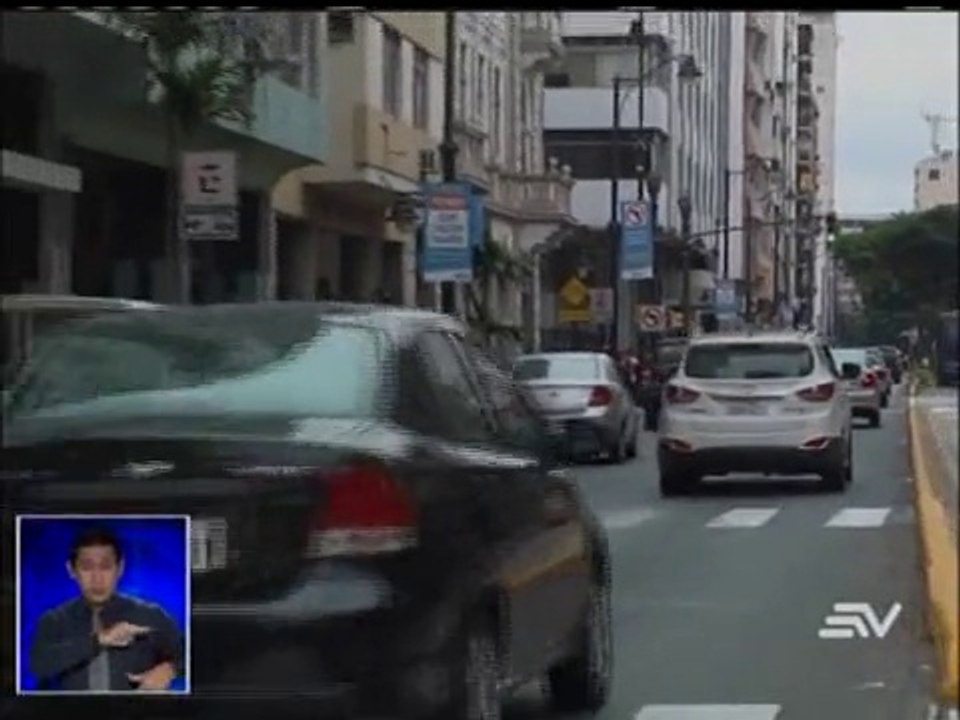 Desde hoy rigen multas por bloquear intersecciones en Guayaquil