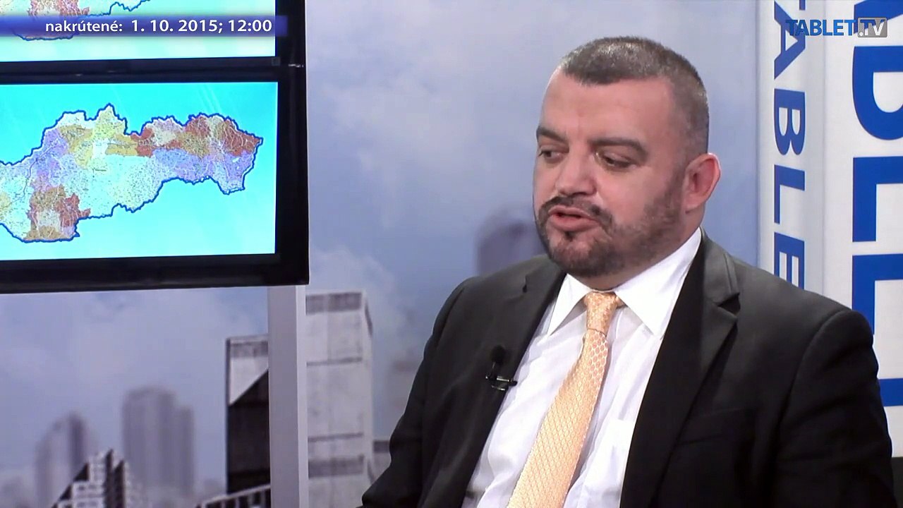 E. CHMELÁR: Premiér je zodpovedný za to, aká panika a hystéria vypukla v tejto krajine z utečencov