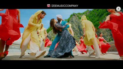 Mahi Aaja (Remix) - Full Video Song - Singh Is Bliing (2015)