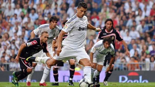 Real Madrid - Ronaldo égale le record de Raul