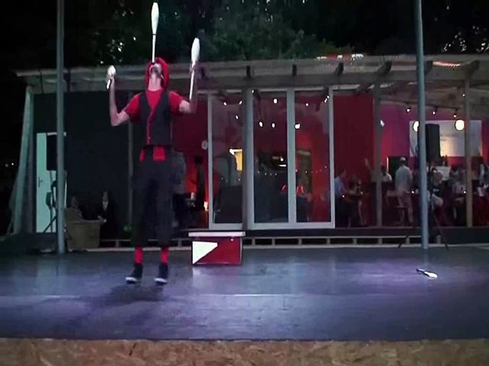 Spectacle de jonglerie clownesque (France et Belgique) par francois-dupont.be
