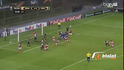 زميل كوكا يهدر أغرب فرص الدورى الأوروبي