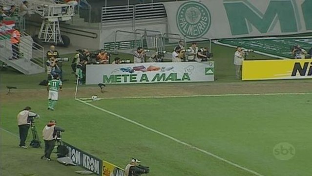 Palmeiras vence o Inter e garante vaga nas semifinais da Copa do Brasil