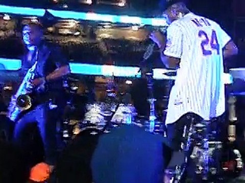 Citi Field Concert 08-15-2015: Ne-Yo - Miss Independent