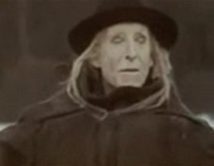 SCARECROW scene – 'The Singing Detective' BBC TV series (Episode 6, 21 Dec 1986)