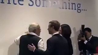 Nothing Can Come Between Narendra Modi And A Camera, Not Even Mark Zuckerberg- Watch How