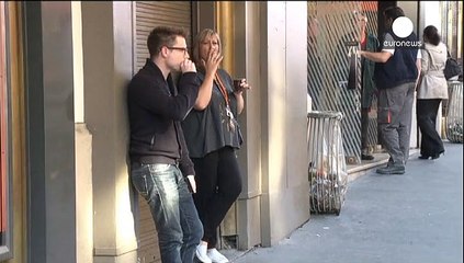 Paris in move to fine smokers for throwing away their butts
