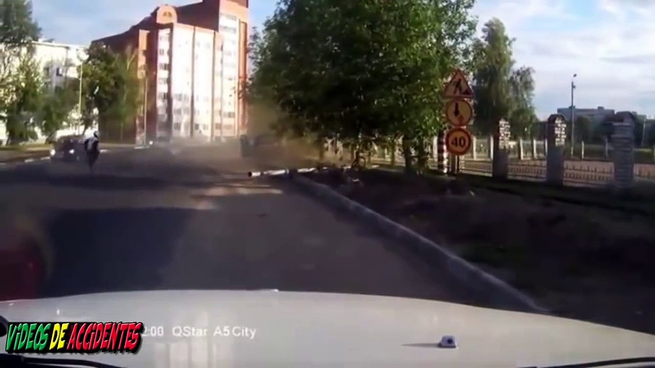 Accidentes Fatales En Moto EN VIVO 2015 {HD} SORPRENDENTES!!