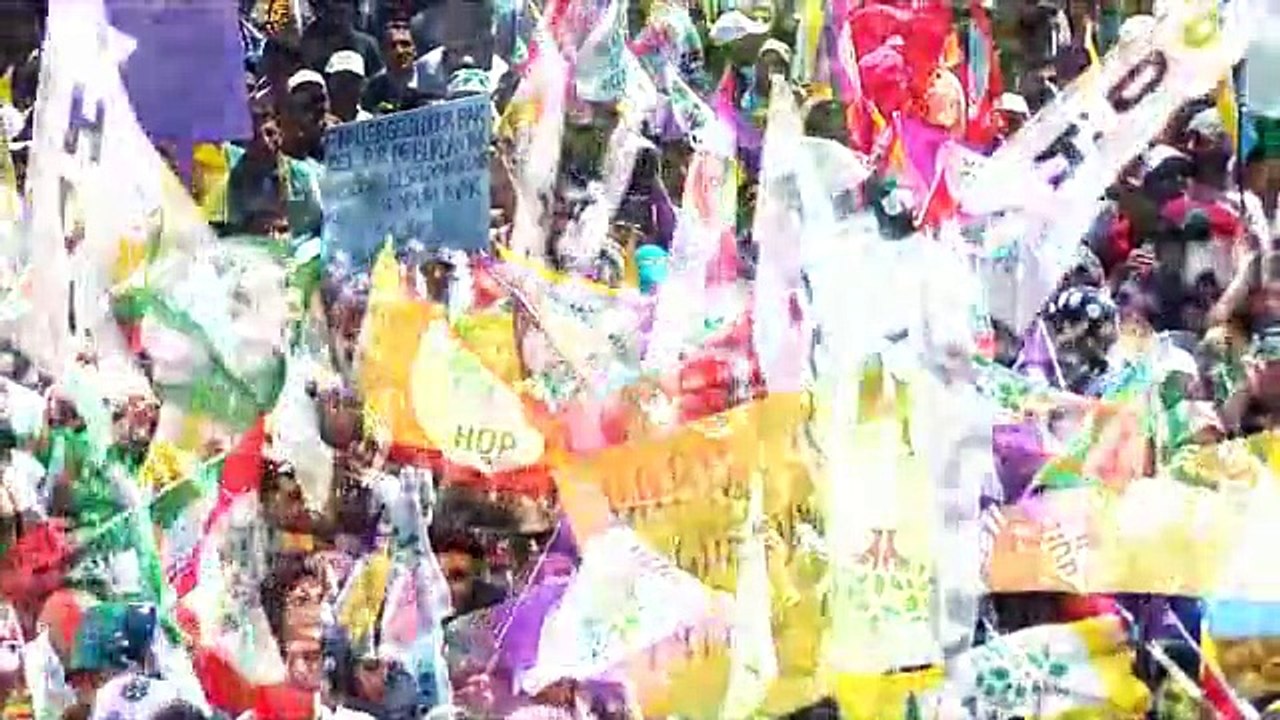 HDP'nin seçim şarkısı: İnadına Barış İnadına HDP