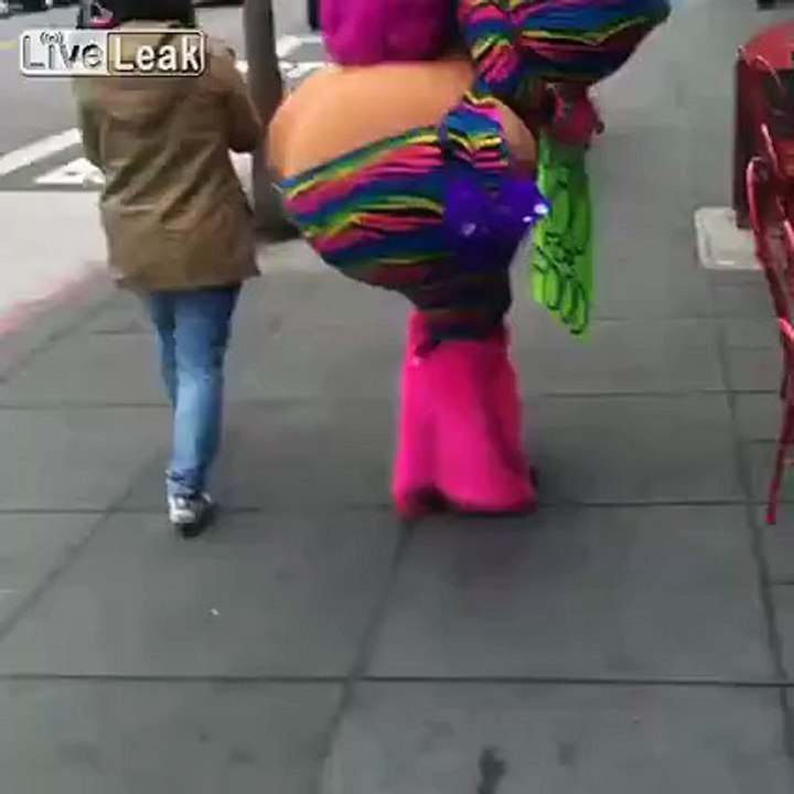 LiveLeak.com - SEXY CLOWN with BIG HOOTERS and GHETTO BUT = will spank any of you dirty boys =