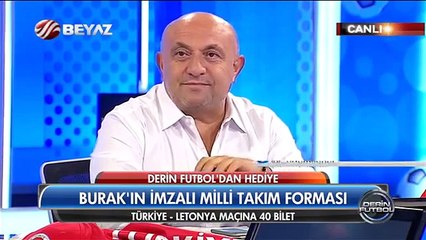 Ahmet Çakar'ın Canlı Yayında Hakan Ural İle Kavgaya Gitmesi