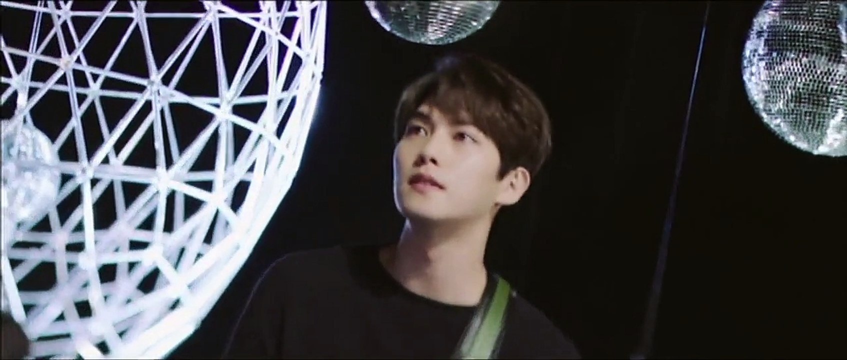 [禁二傳DO NOT RE-UP]CNBLUE Supernova MV solo cut-JongHyun