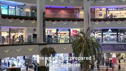 Dunya News: The World’s First Travelling Eidiya Machine