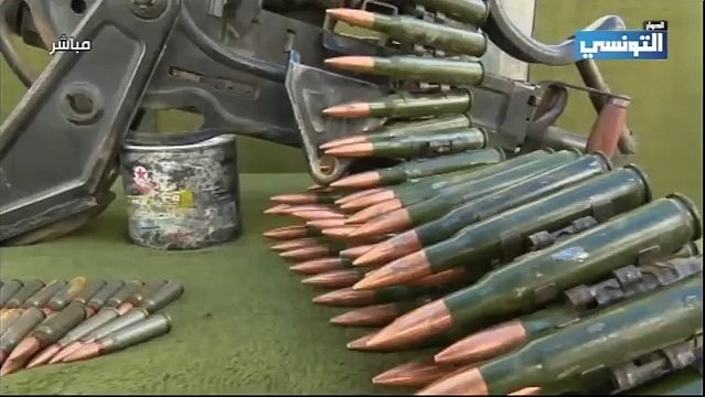 حجز سيارتين مفخختين ومدجّجتين بالسلاح في المنطقة الحدودية العازلة