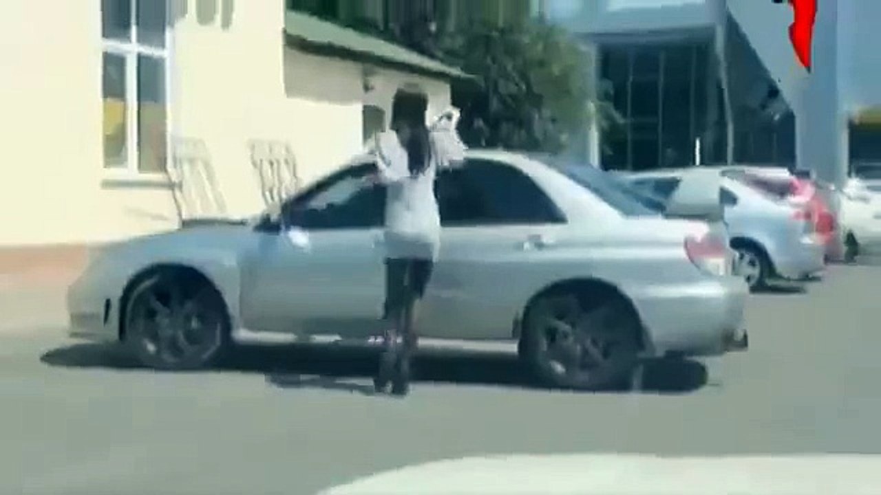 oooh shitt r u in car