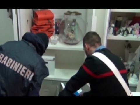 Casapesenna (CE) - Arrestati gli autori del bunker del boss Michele Zagaria (01.10.15)