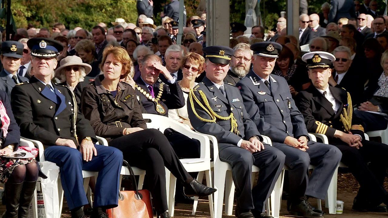 Bomber Command memorial unveiled in ceremony