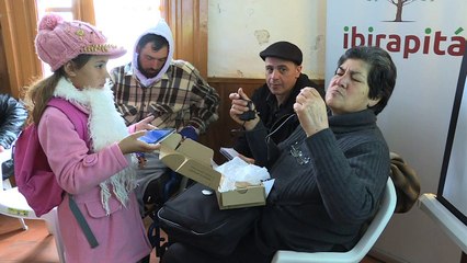 Uruguayan seniors get online with tablet computers