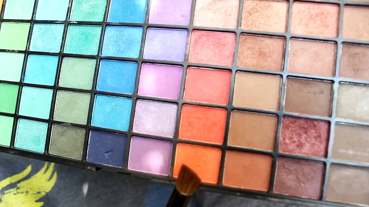 How to create a Smouldering Smokey Eye - Eye Makeup Tutorial