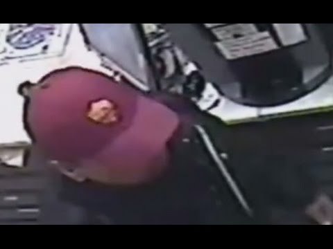 Roma - Rapinò farmacia a Tor Vergata, incastrato da cappellino della Roma (02.10.15)