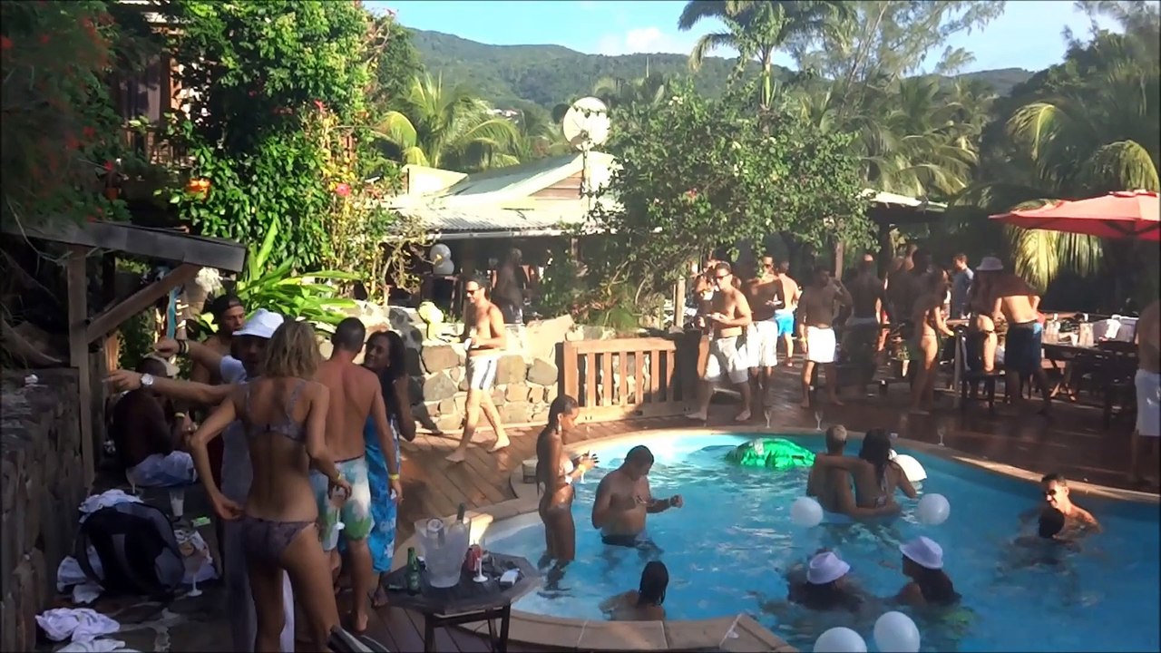 poolparty deshaies