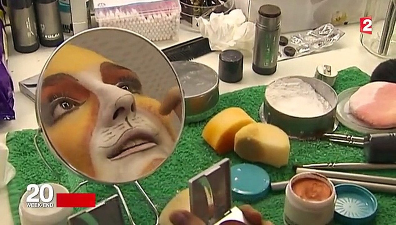 La comédie musicale "Cats" fait ronronner le théâtre Mogador