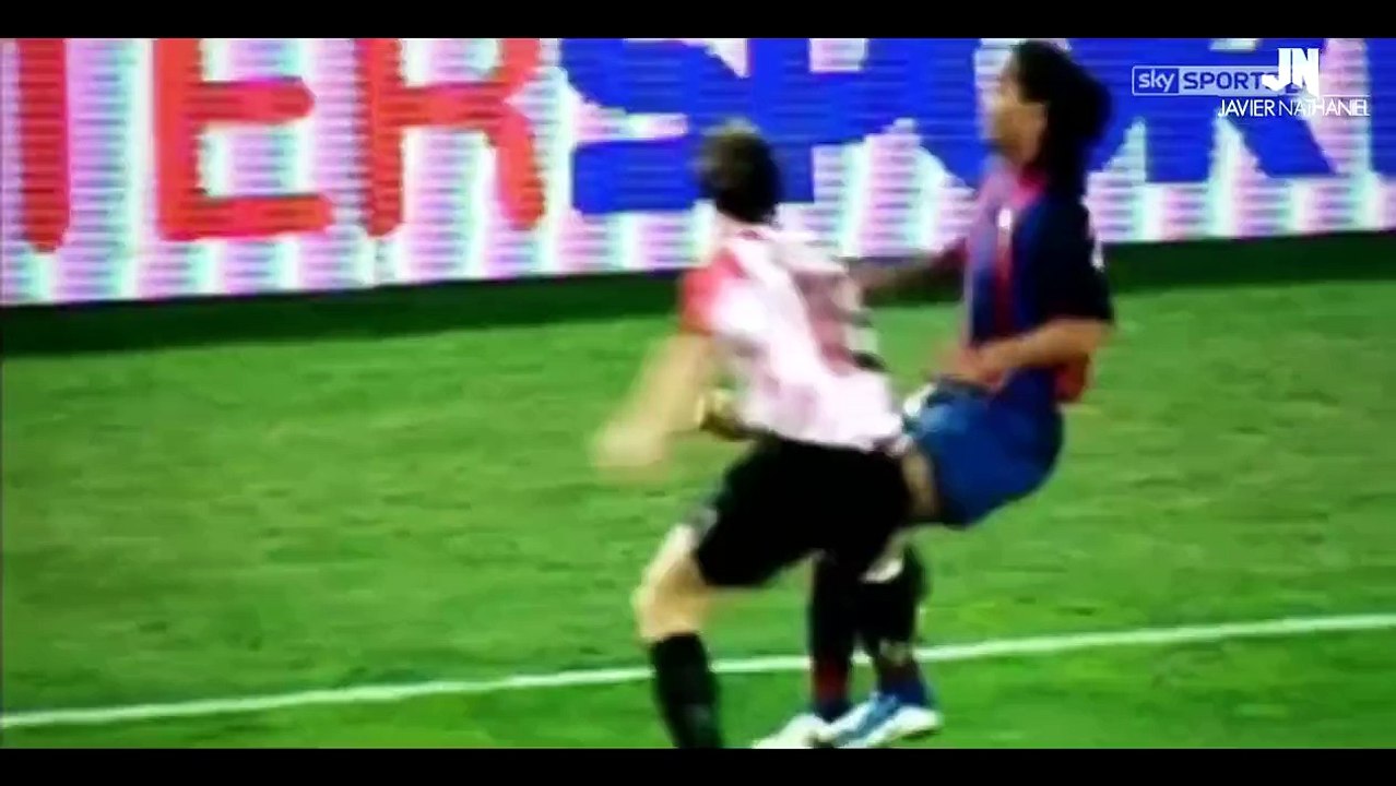 Neymar Jr & Ronaldinho - SAMBA SKILLS - Barcelona HD