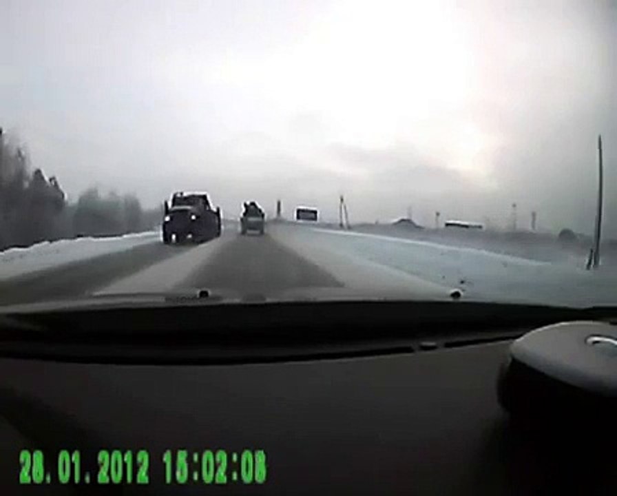 Russian police vs Truck wheel
