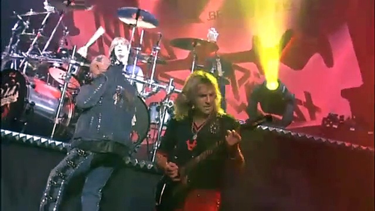 Judas Priest - United (live)