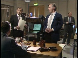UPPER/INT - 10 YES, PRIME MINISTER