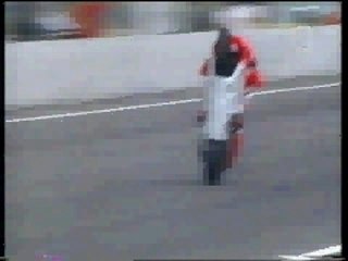Max Biaggi - Impennata impossibile