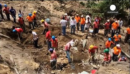 Al menos 30 muertos y más de 450 desaparecidos tras un deslizamiento de tierra en Guatemala