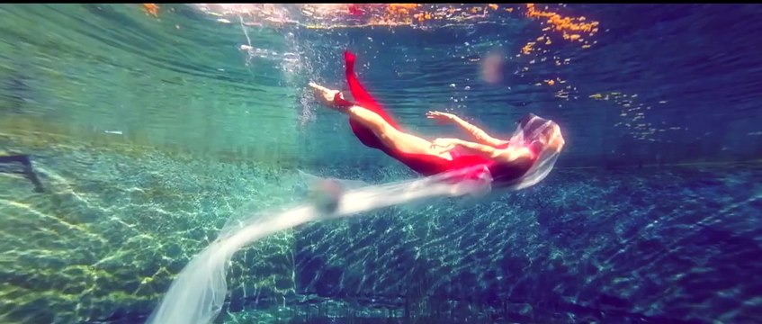 Enbe Orkestrası Feat. İlyas Yalçıntaş & Büsra Periz - Olmazsa Olmazımsın