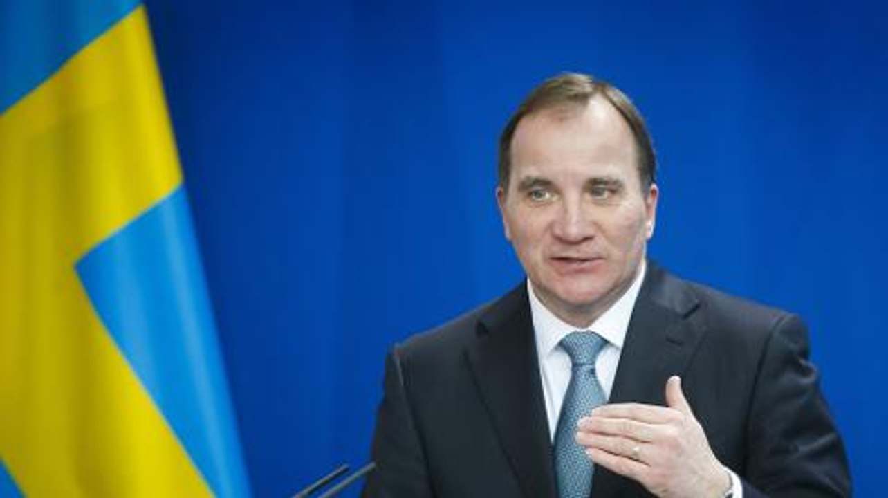 Talk to Al Jazeera - Swedish PM: 'Tear gas, attacks - that is not my Europe'