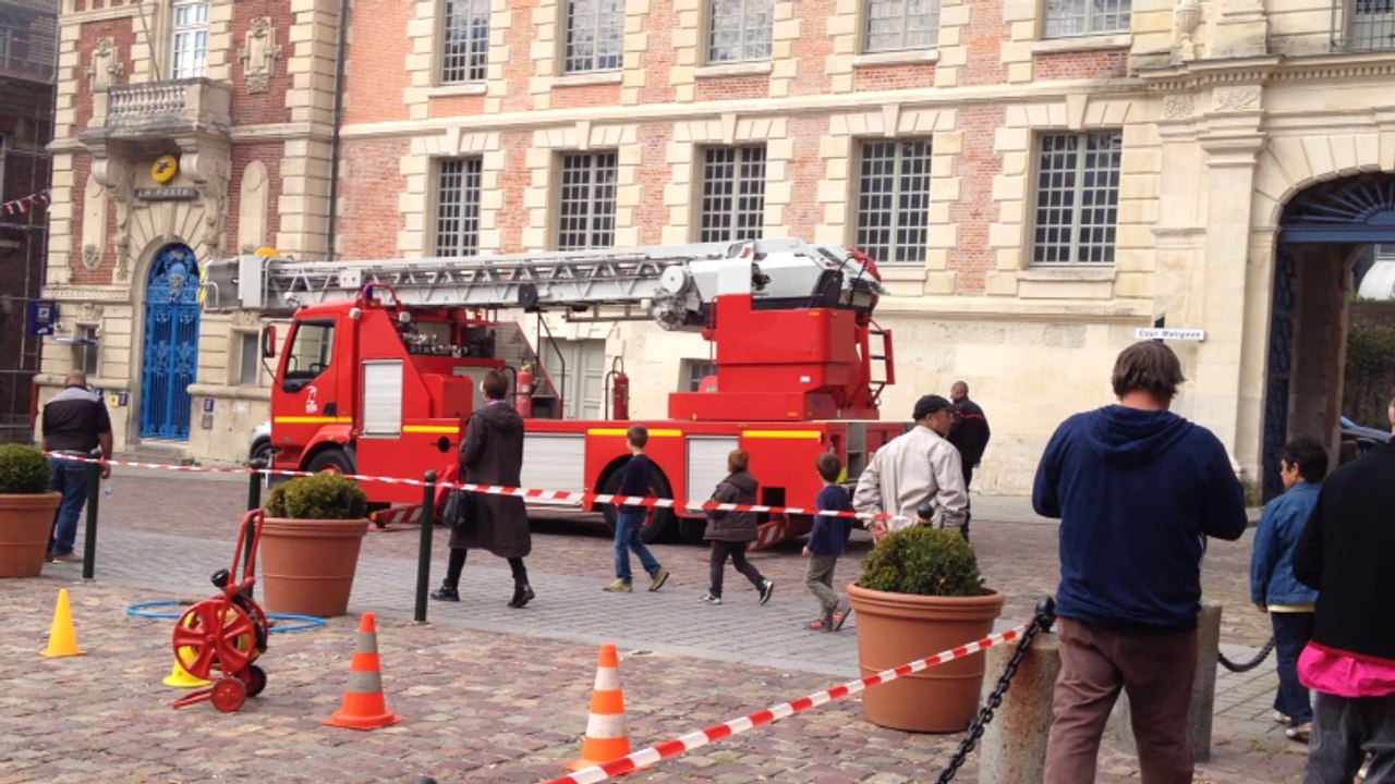 Les pompiers font le show à Lisieux
