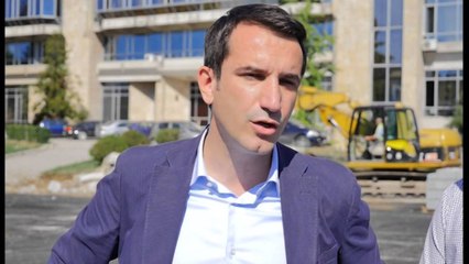 Parkimet publike. Veliaj inspekton punimet në sheshin “Italia”