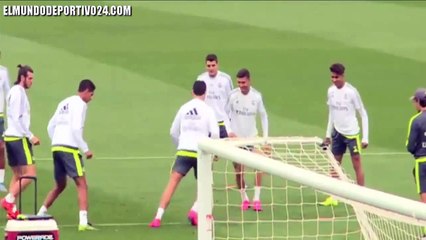 Cristiano Ronaldo practica sus súper bicicletas antes del derbi