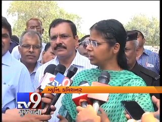 Two hurt as part of khokhra railway bridge collapses in Ahmedabad - Tv9 Gujarati