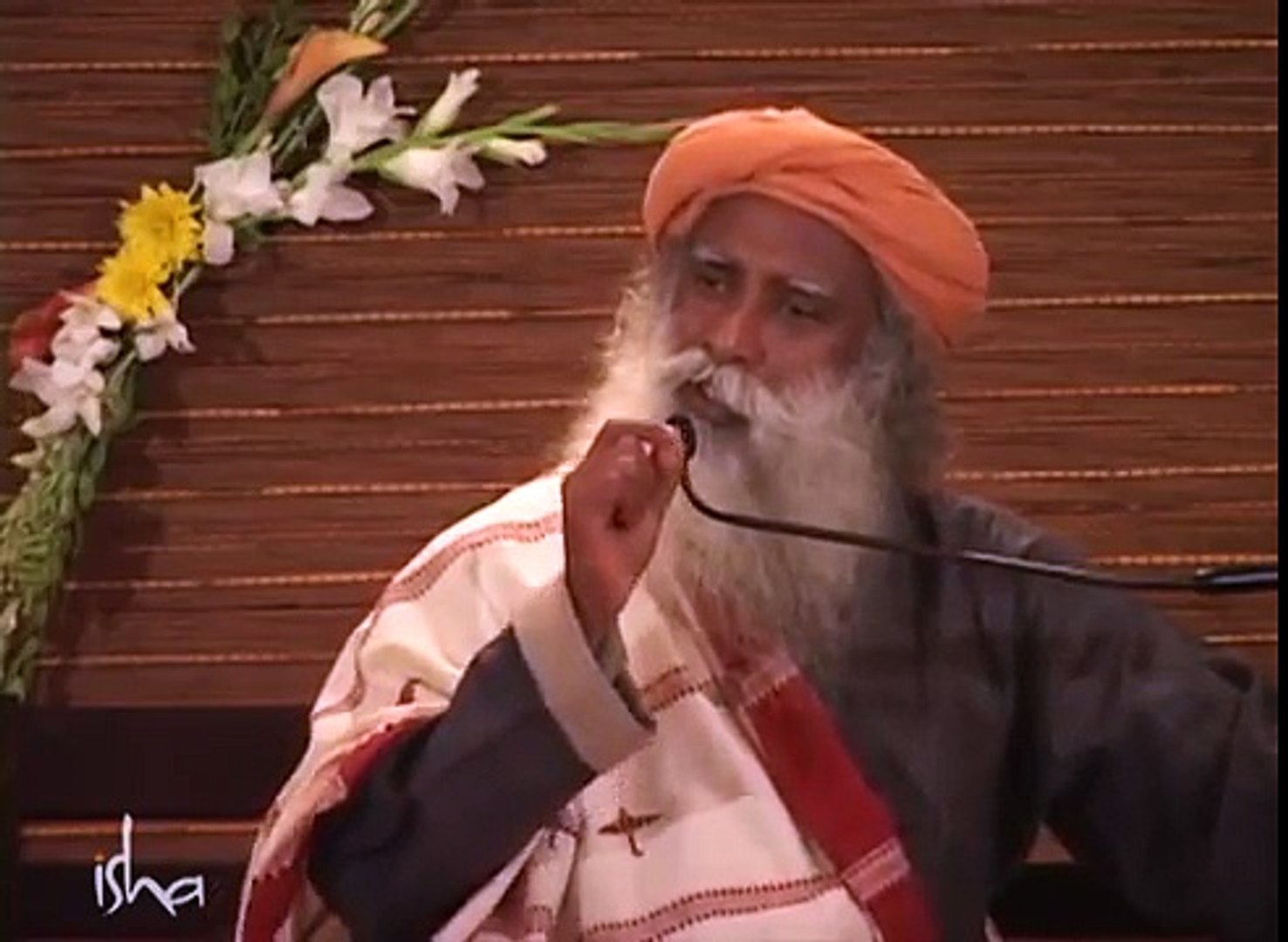 ⁣How meditation works meditation experiment explained by meditation master expert Sadhguru Ji