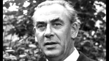 Un célèbre "contacté" et son organisation surveillés par Scotland Yard